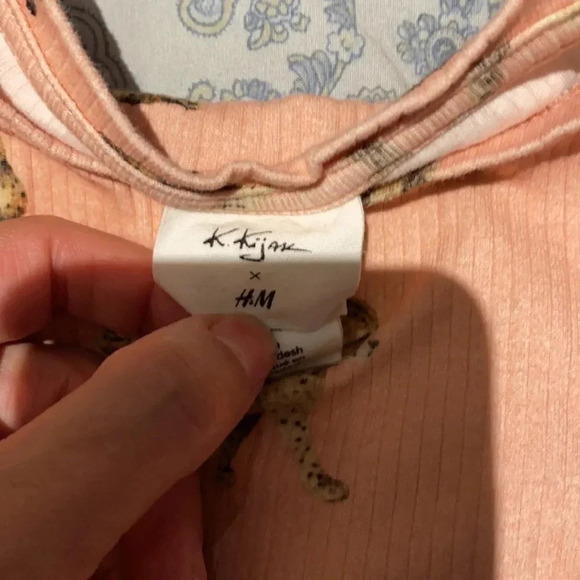 K. Kijan x H&M  tshirt - Picture 2 of 4